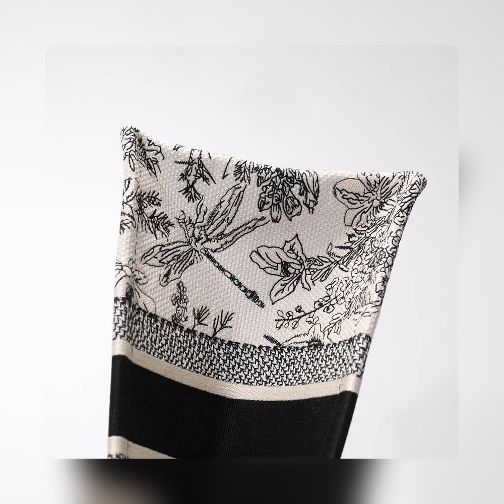 Anum Bags Detail