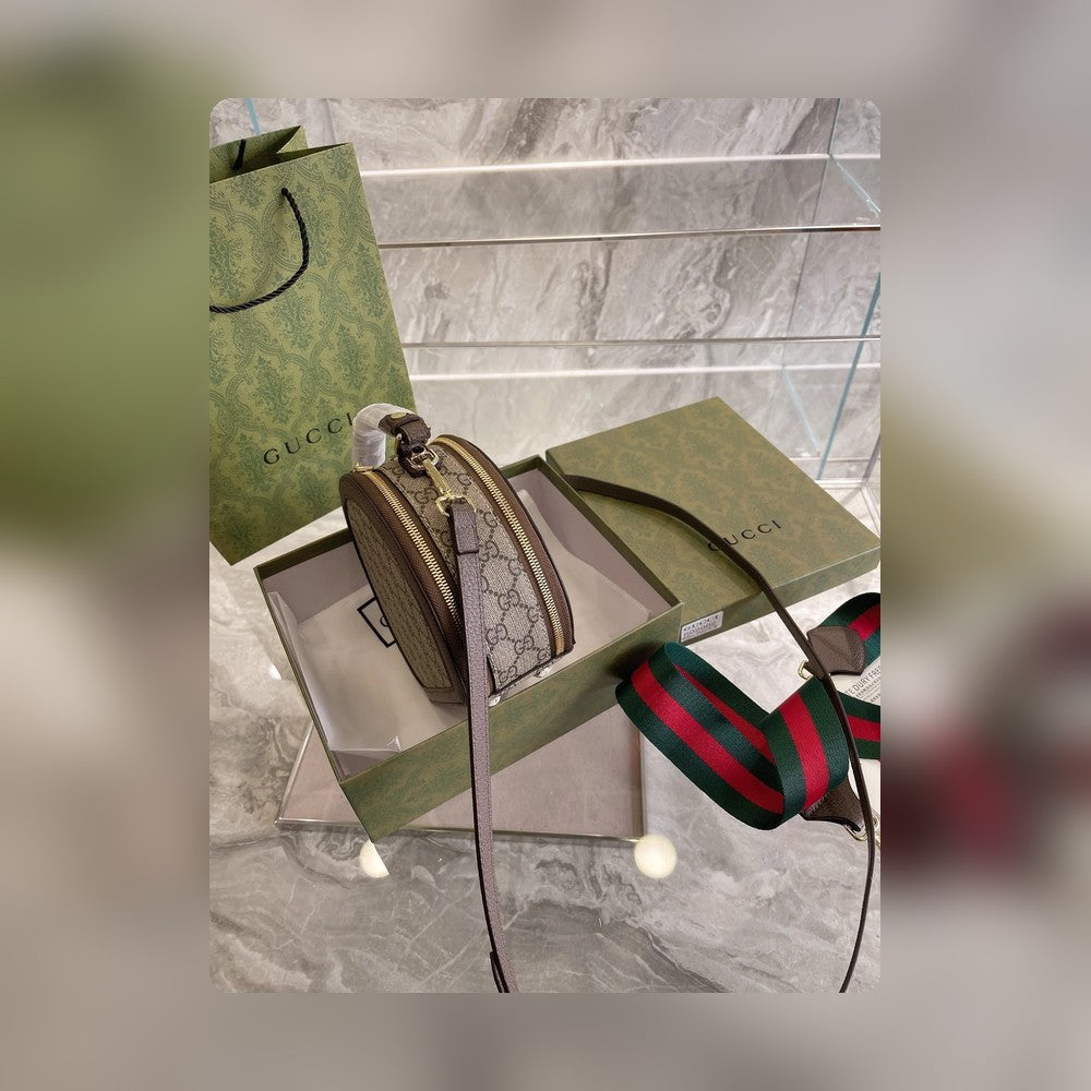 Anum Bags Detail