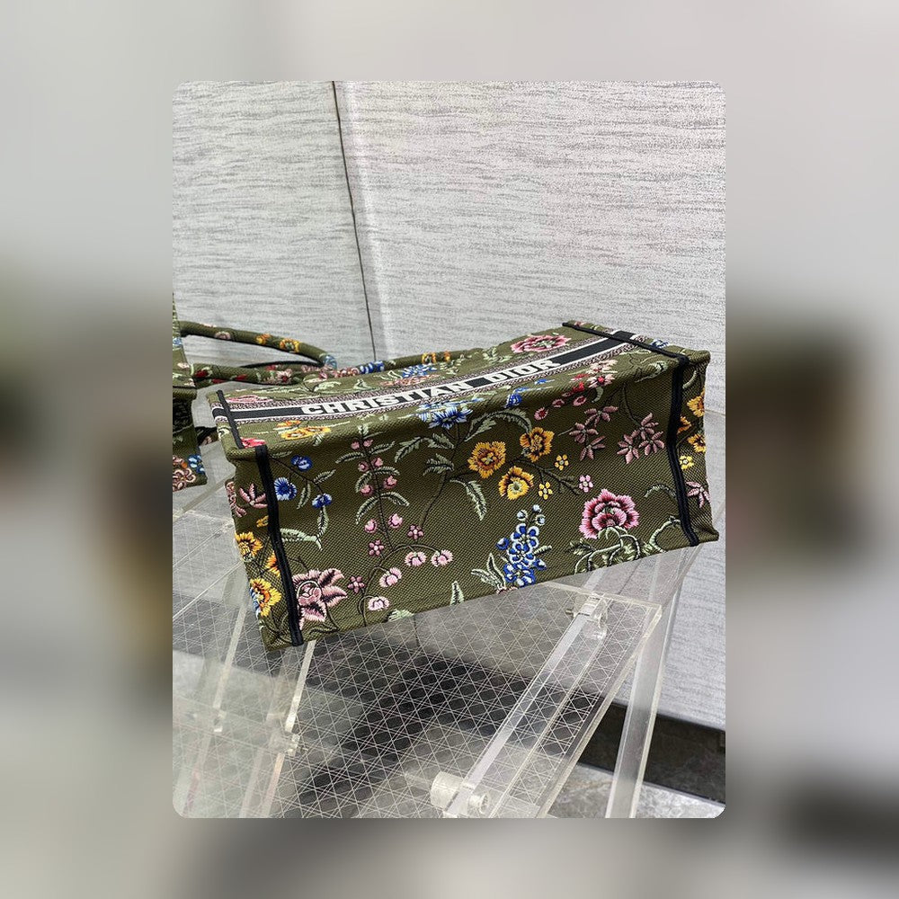 Anum Bags Detail