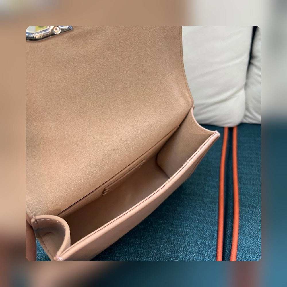 Anum Bags - High-Quality Designer Products for You - AFFORDABLE LUXURY BAGS - 14670