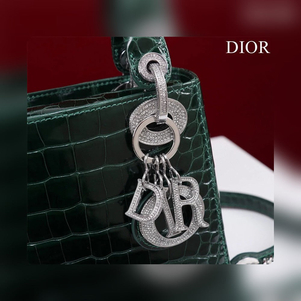 Anum Bags Detail