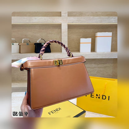 Anum Bags Detail