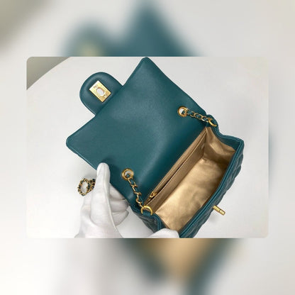 Anum Bags Detail