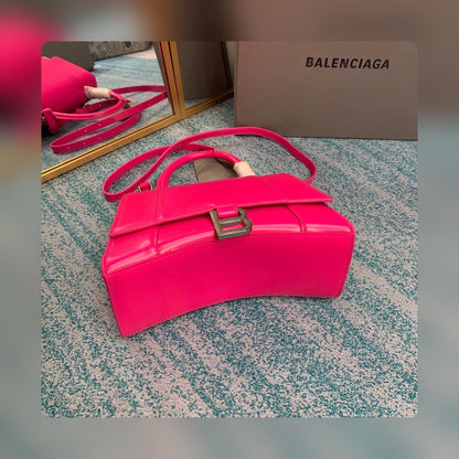 new-luxury-designer-bags-nm24083