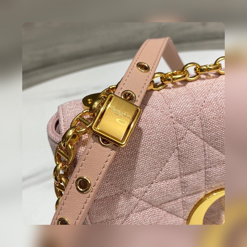 Anum Bags Detail