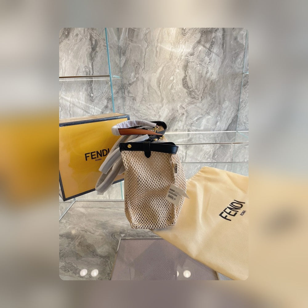 Anum Bags Detail