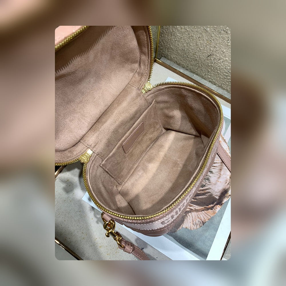 Anum Bags Detail