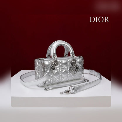 Anum Bags - High-Quality Designer Products for You - AFFORDABLE LUXURY BAGS - 18926
