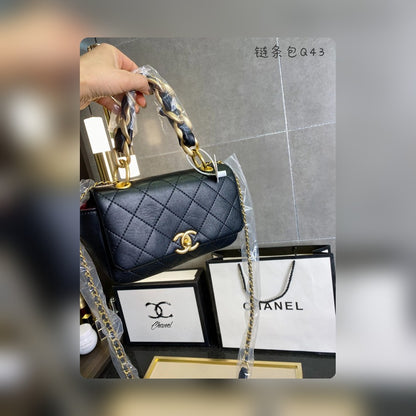 Anum Bags Detail
