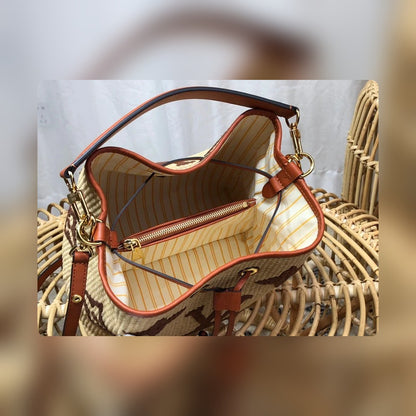 Anum Bags - High-Quality Designer Products for You - AFFORDABLE LUXURY BAGS - 17030