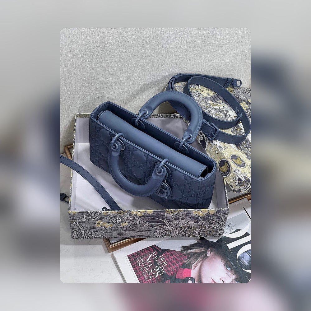 Anum Bags Detail