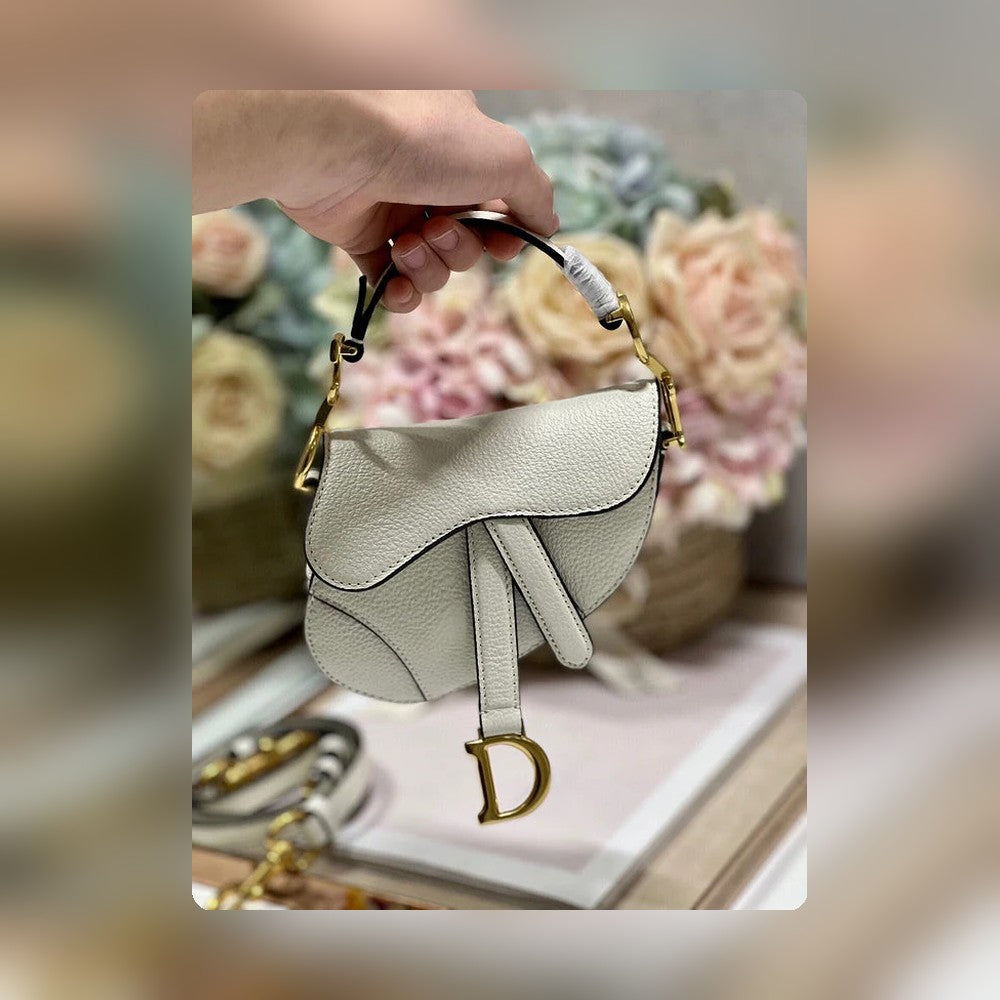 Anum Bags Detail