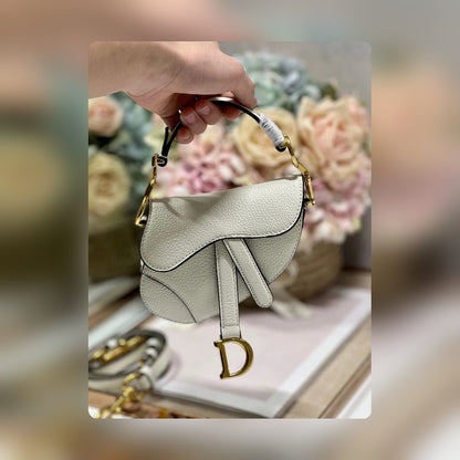 Anum Bags Detail
