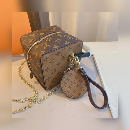 Anum Bags Detail