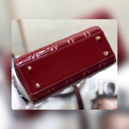 Anum Bags Detail