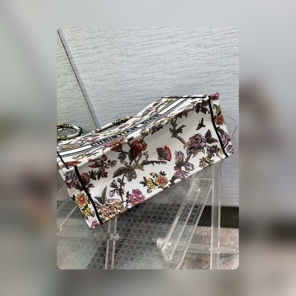 Anum Bags Detail