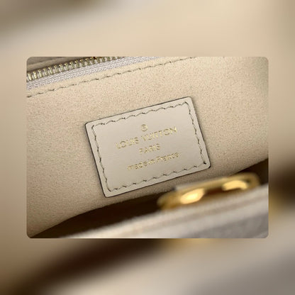 Anum Bags - Premium Luxury Goods and Accessories - AFFORDABLE LUXURY BAGS - 16765