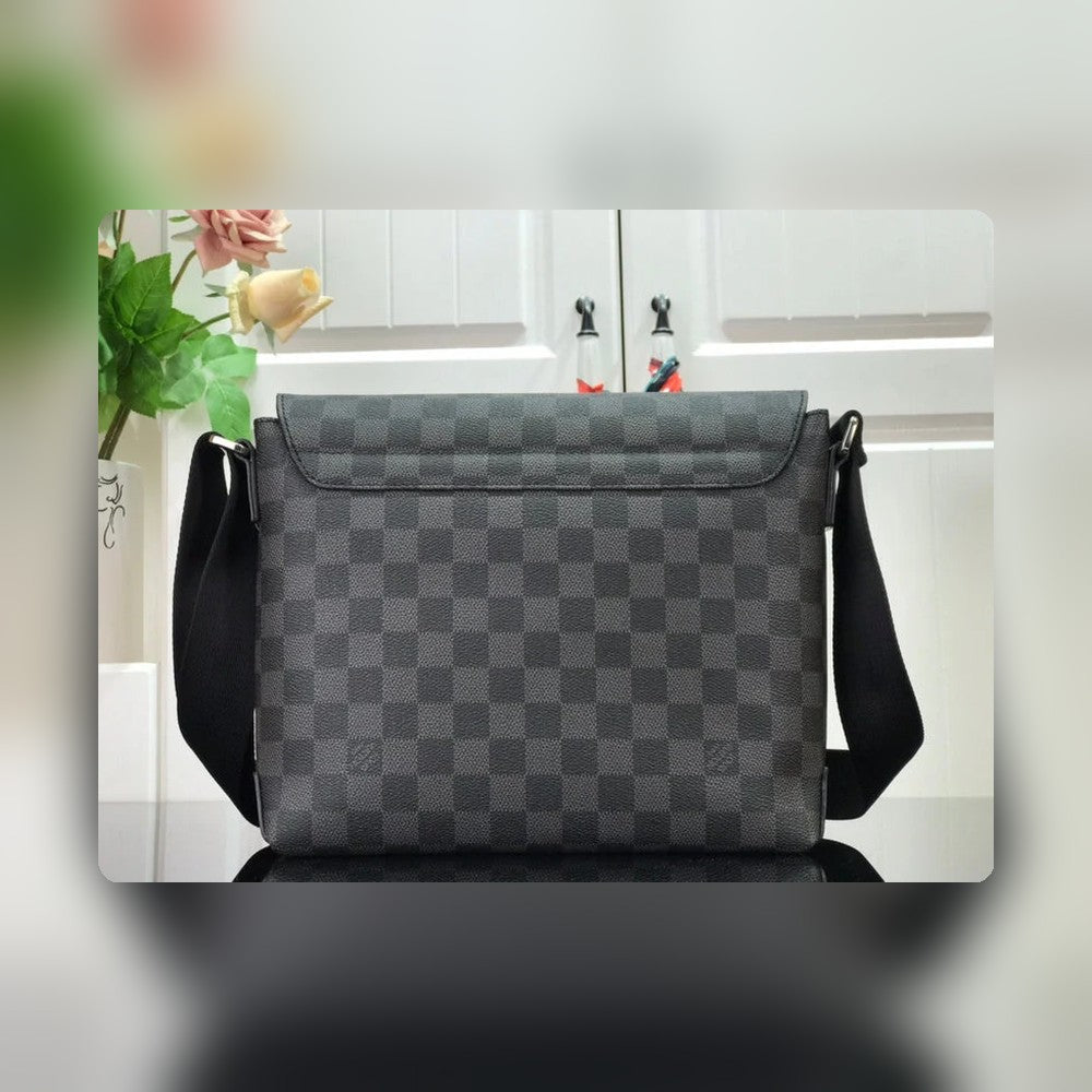 Anum Bags Detail