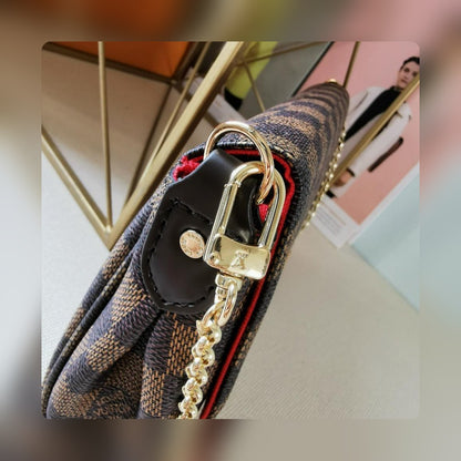 Anum Bags Detail
