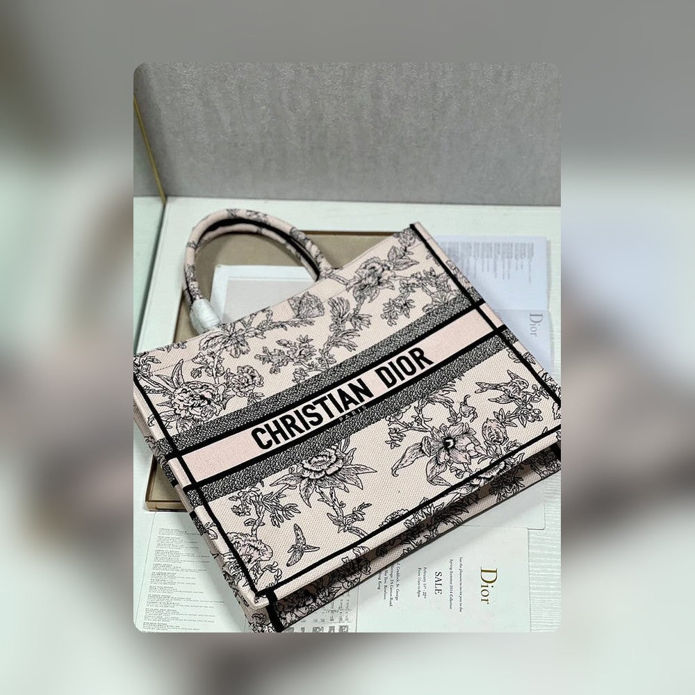Anum Bags Detail