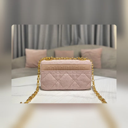 Anum Bags Detail