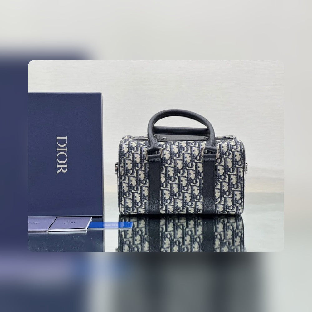 Anum Bags Detail