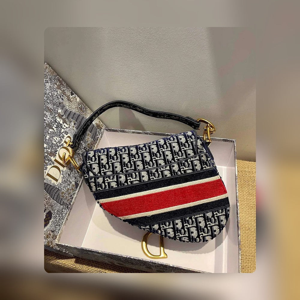 Anum Bags Detail