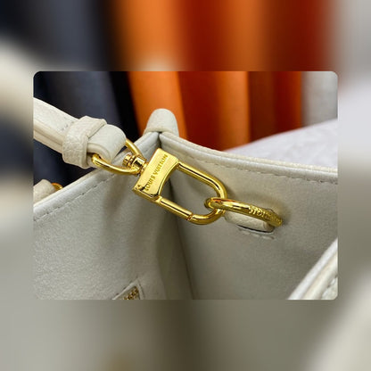 Anum Bags Detail