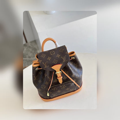 Anum Bags Detail