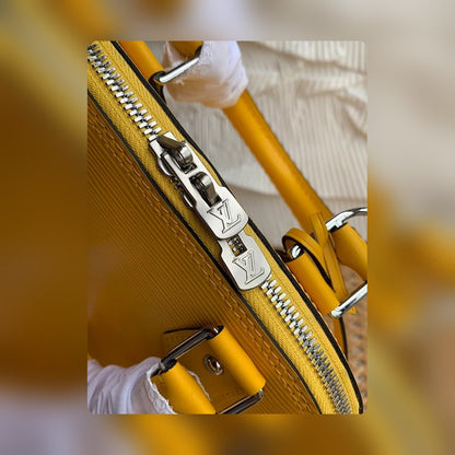 Anum Bags ln Luxury Bag --56431