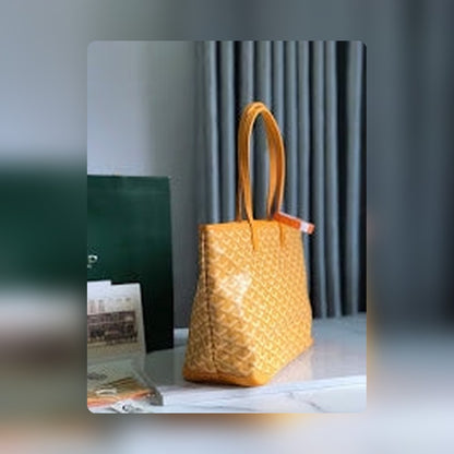new-luxury-designer-bags-nm8264