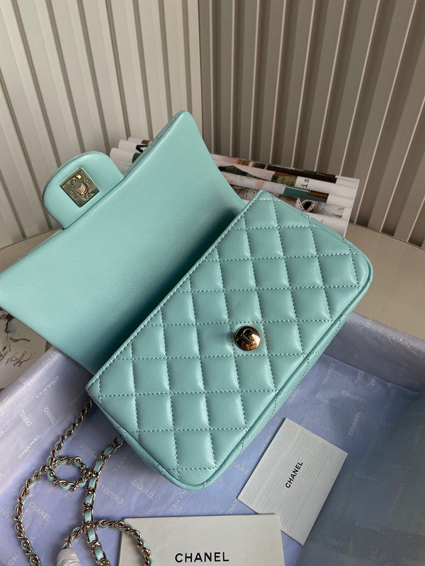 Anum Bags Detail