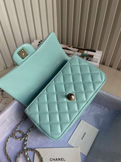 Anum Bags Detail
