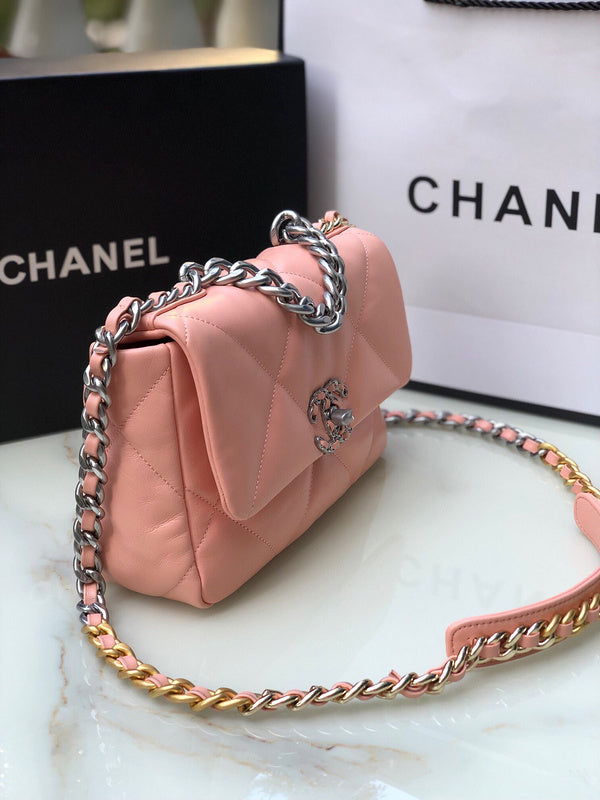 Anum Bags Detail