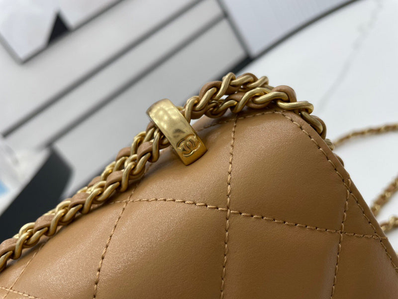 Anum Bags Detail
