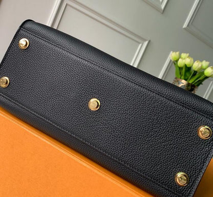 Anum Bags Detail