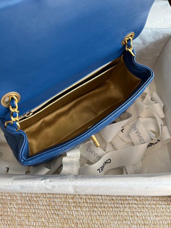 Anum Bags Detail