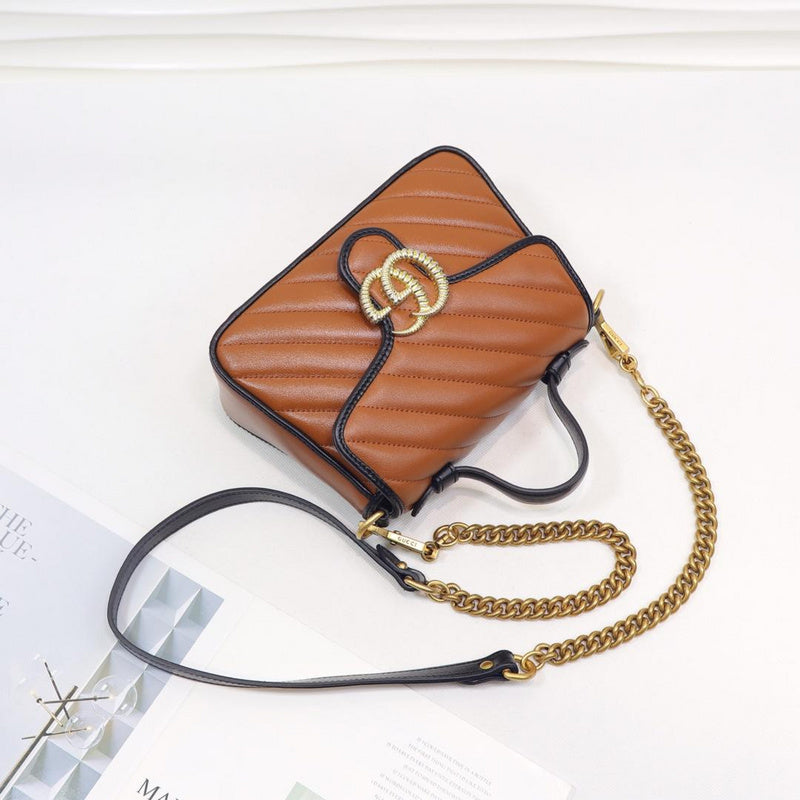Anum Bags Detail