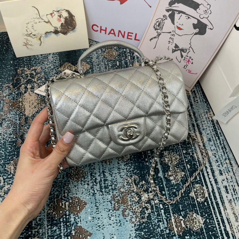 Anum Bags Detail
