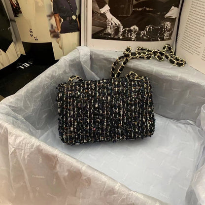 Anum Bags Detail