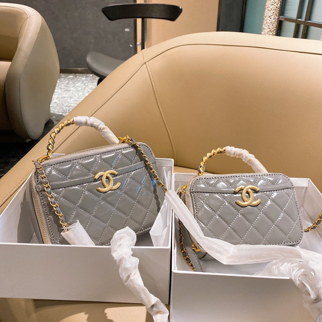 Anum Bags Detail