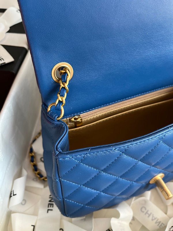 Anum Bags Detail