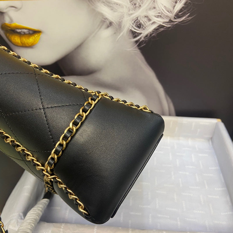 Anum Bags Detail
