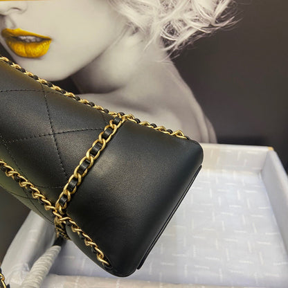 Anum Bags Detail