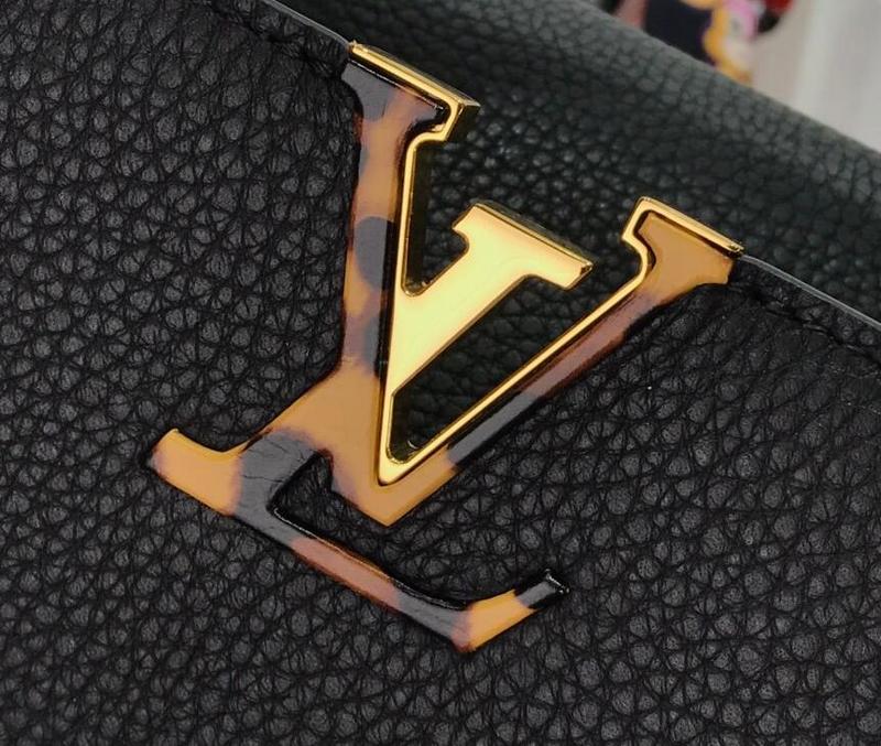 Anum Bags Detail