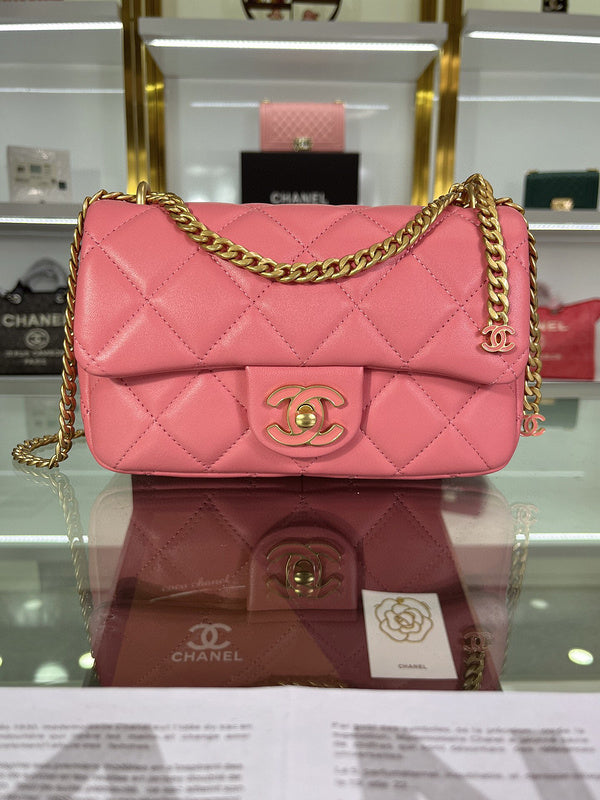 Anum Bags Detail