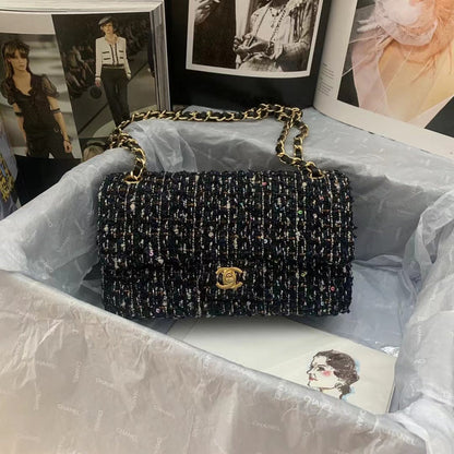 Anum Bags Detail