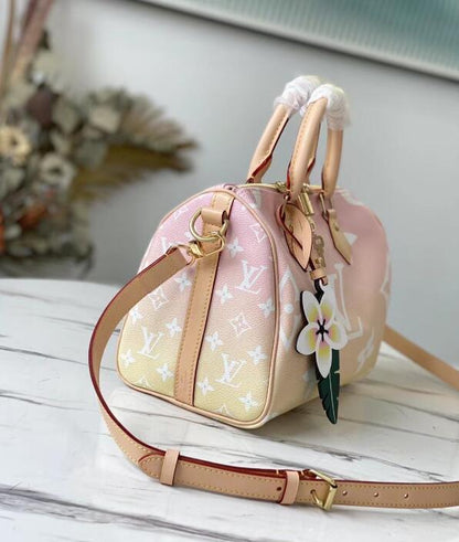 Anum Bags Detail