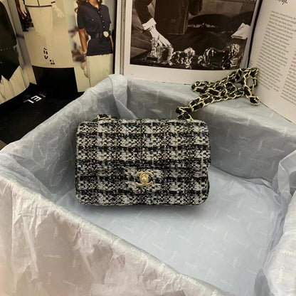 Anum Bags Detail