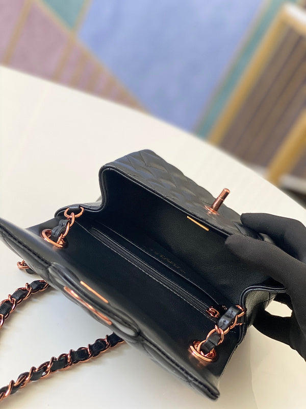 Anum Bags Detail